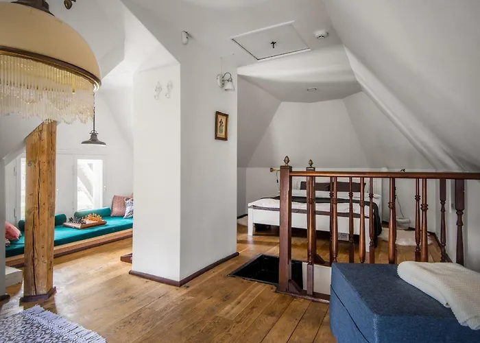 Parka Namins - 2 Stavu Namins Viesturdarza Perlu Medniekiem!