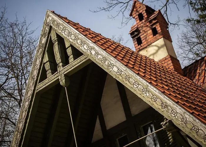 Parka Namins - 2 Stavu Namins Viesturdarza Perlu Medniekiem!