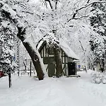 Parka Namins - 2 Stavu Namins Viesturdarza Perlu Medniekiem! * Riga