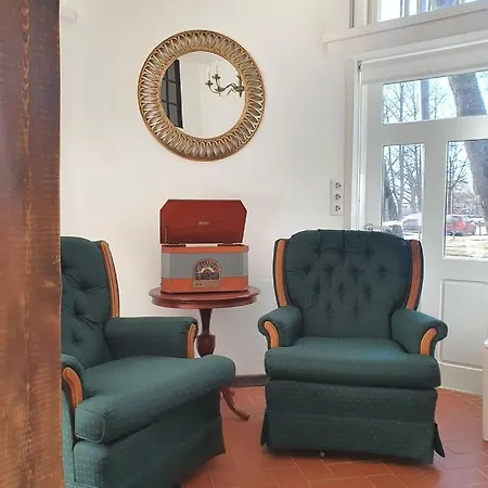 Parka Namins - 2 Stavu Namins Viesturdarza Perlu Medniekiem! * Рига